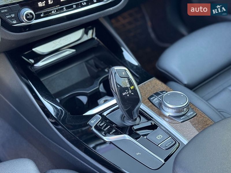 Внедорожник / Кроссовер BMW X3 2018 в Киеве