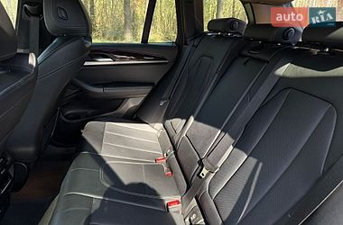 Внедорожник / Кроссовер BMW X3 2022 в Новояворовске