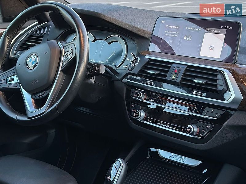 Внедорожник / Кроссовер BMW X3 2018 в Ромнах