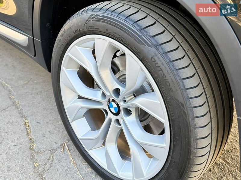 Внедорожник / Кроссовер BMW X3 2016 в Ровно