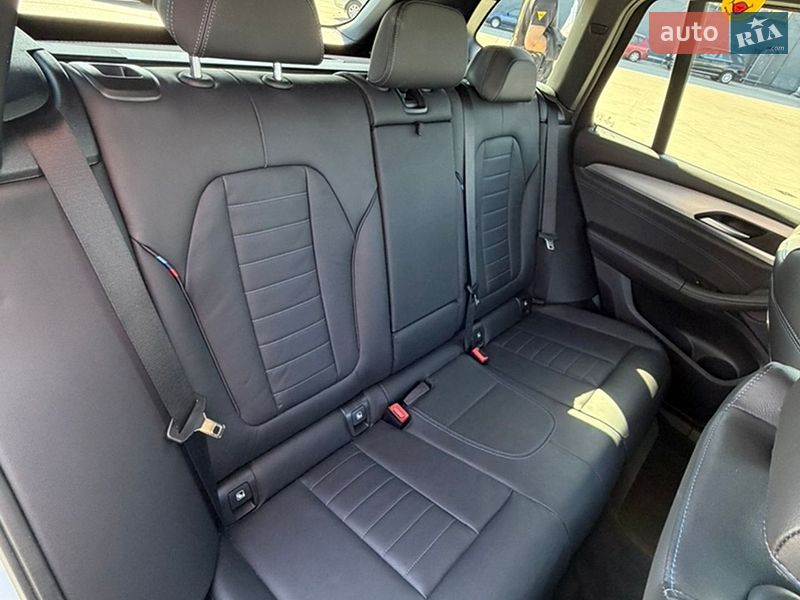 Внедорожник / Кроссовер BMW X3 2023 в Киеве