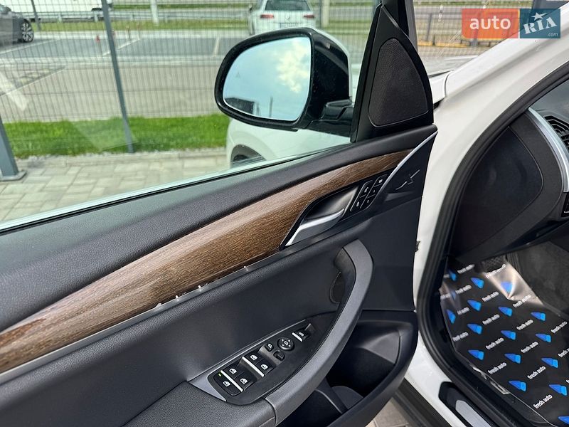 Внедорожник / Кроссовер BMW X3 2018 в Ровно