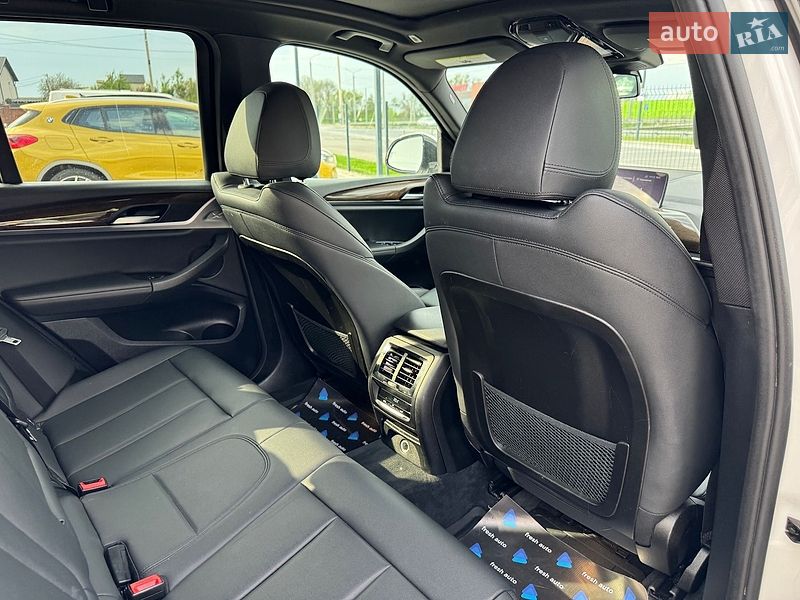 Внедорожник / Кроссовер BMW X3 2018 в Ровно