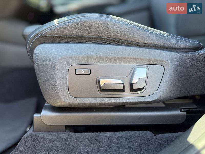 Внедорожник / Кроссовер BMW X3 2020 в Киеве