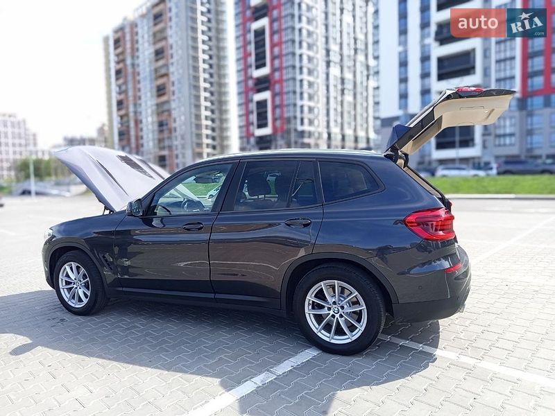 Внедорожник / Кроссовер BMW X3 2018 в Киеве