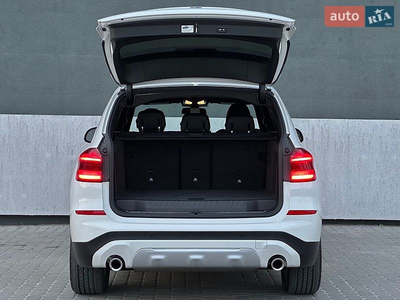 Внедорожник / Кроссовер BMW X3 2018 в Тернополе