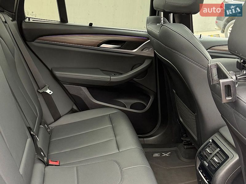 Внедорожник / Кроссовер BMW X3 2018 в Киеве