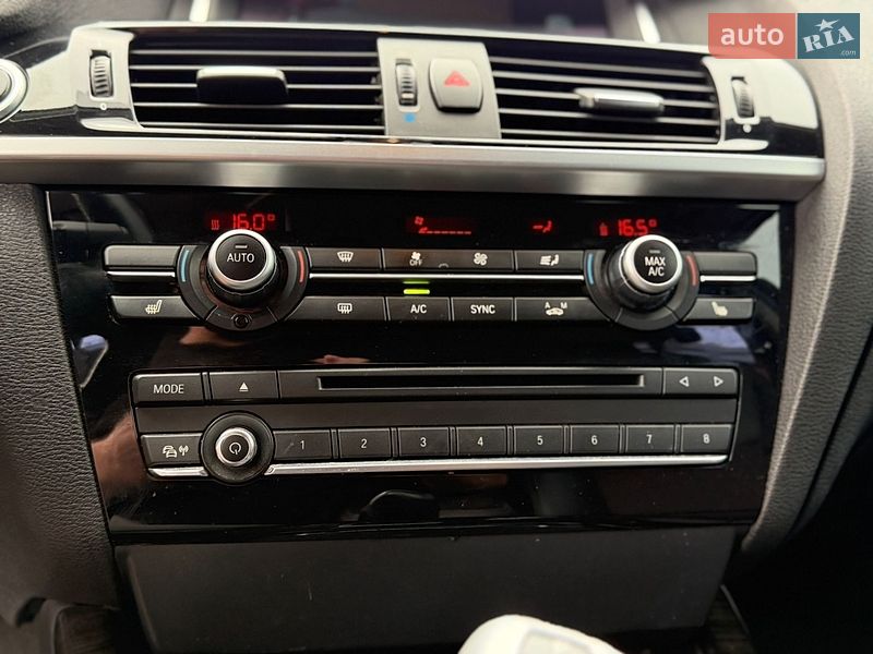 Внедорожник / Кроссовер BMW X3 2016 в Киеве