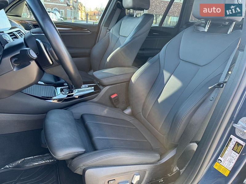 Внедорожник / Кроссовер BMW X3 2020 в Киеве