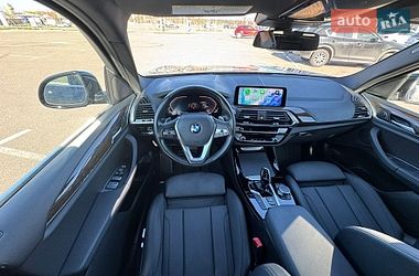 Внедорожник / Кроссовер BMW X3 2020 в Киеве
