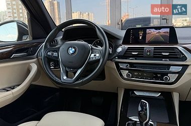 Внедорожник / Кроссовер BMW X3 2020 в Киеве