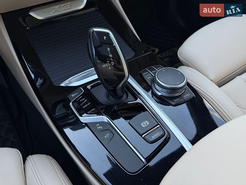 Внедорожник / Кроссовер BMW X3 2020 в Киеве