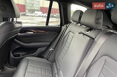 Внедорожник / Кроссовер BMW X3 2021 в Киеве