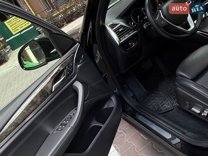 Внедорожник / Кроссовер BMW X3 2019 в Софиевской Борщаговке