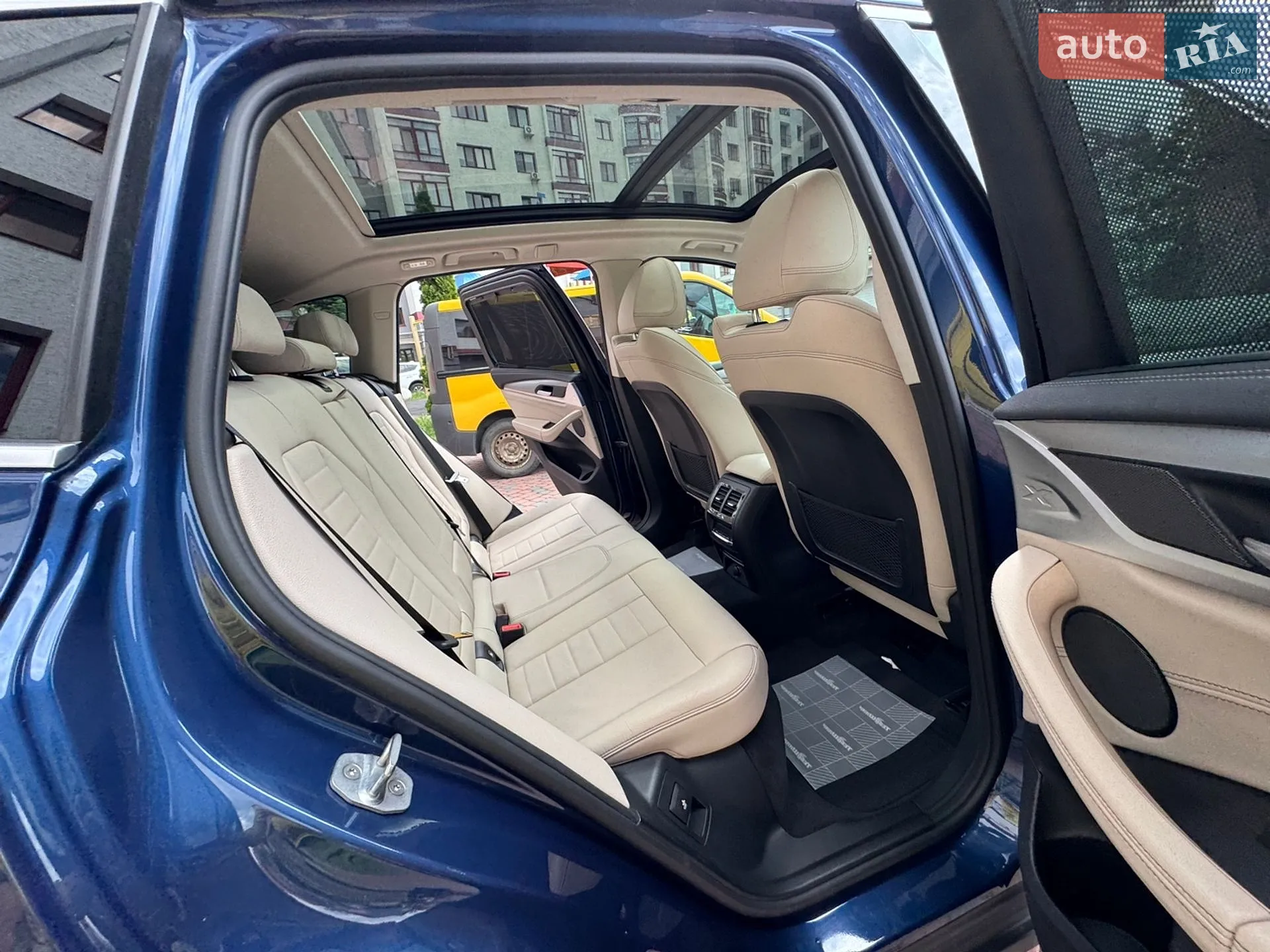 2017 BMW X3 - мініатюра 186