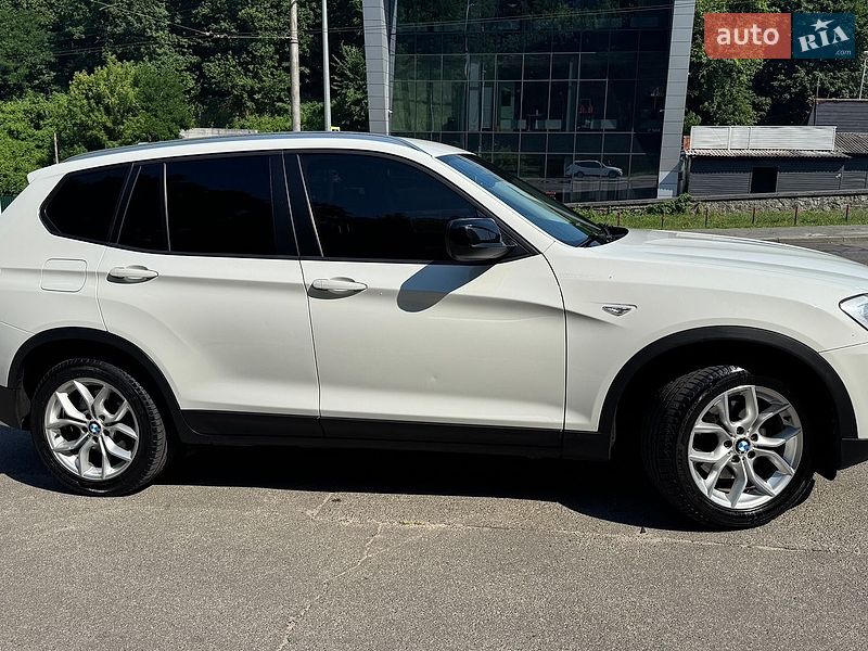 Внедорожник / Кроссовер BMW X3 2011 в Киеве
