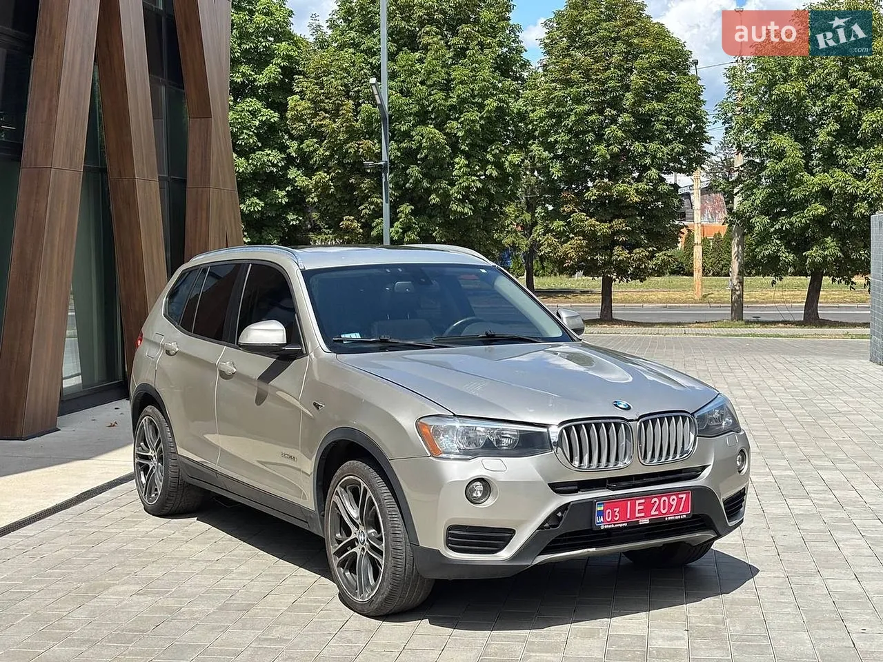 2016 Tesla Model X - мініатюра 16