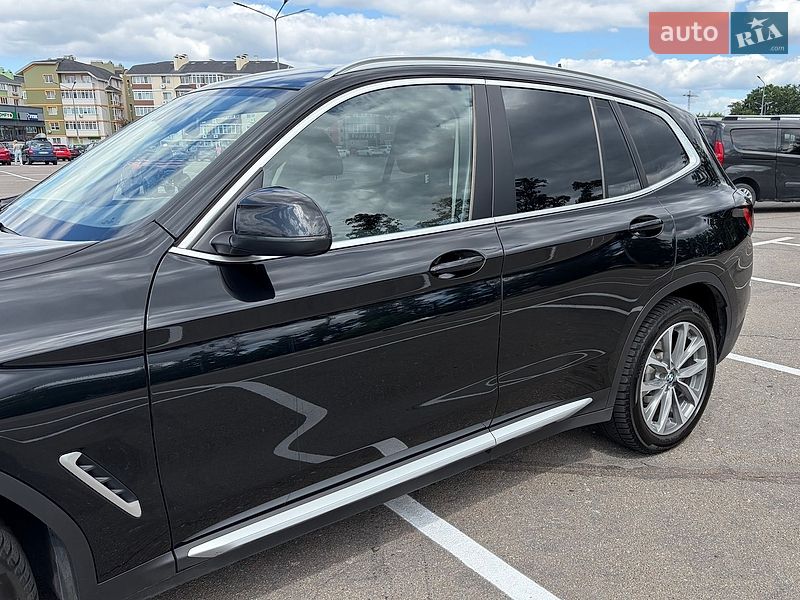 BMW X3, фото з оголошення