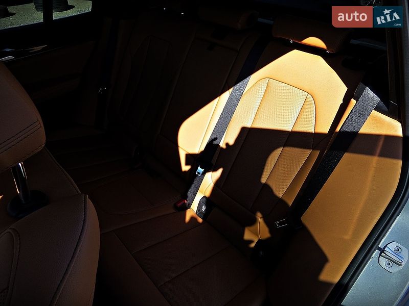 Внедорожник / Кроссовер BMW X3 2023 в Черкассах