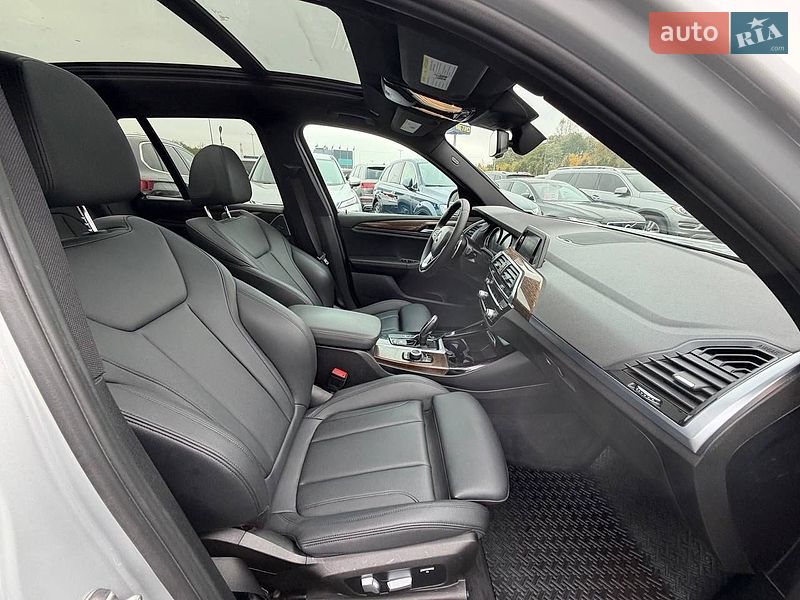 Внедорожник / Кроссовер BMW X3 2019 в Львове