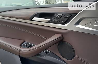 Позашляховик / Кросовер BMW X4 2018 в 