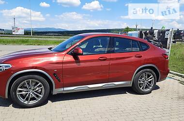 Внедорожник / Кроссовер BMW X4 2018 в Ужгороде