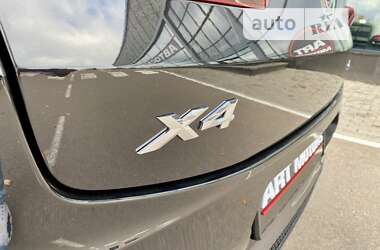 Позашляховик / Кросовер BMW X4 2021 в 
