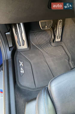 Внедорожник / Кроссовер BMW X4 2018 в 