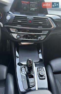 Внедорожник / Кроссовер BMW X4 2018 в 