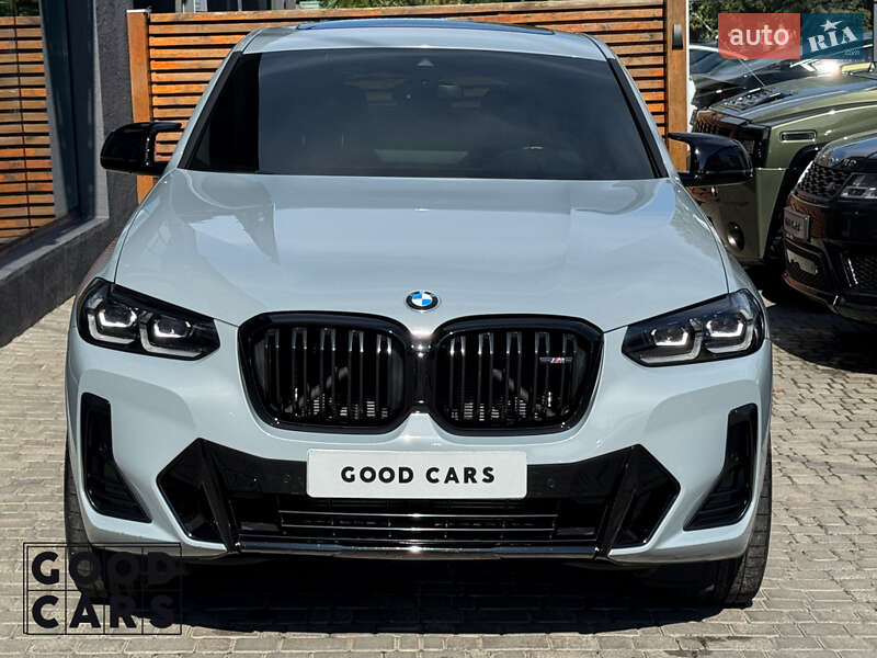 Позашляховик / Кросовер BMW X4 2022 в 