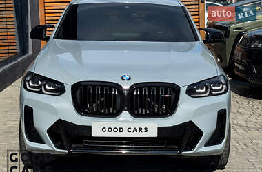 Позашляховик / Кросовер BMW X4 2022 в 