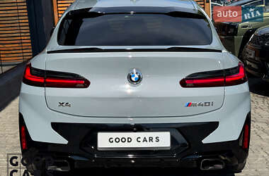 Позашляховик / Кросовер BMW X4 2022 в 