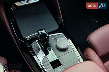Позашляховик / Кросовер BMW X4 2022 в 
