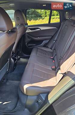 Позашляховик / Кросовер BMW X4 2021 в 
