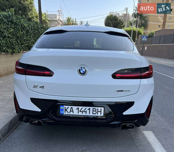 Внедорожник / Кроссовер BMW X4 2022 в Киеве