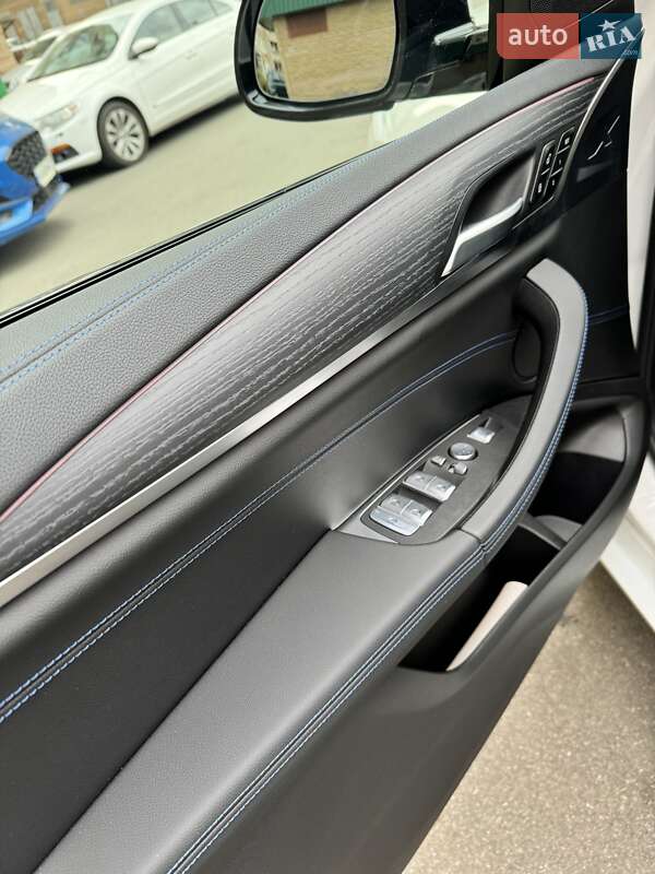 Внедорожник / Кроссовер BMW X4 2022 в Киеве фото 16 Внедорожник / Кроссовер BMW X4 2022 в Киеве