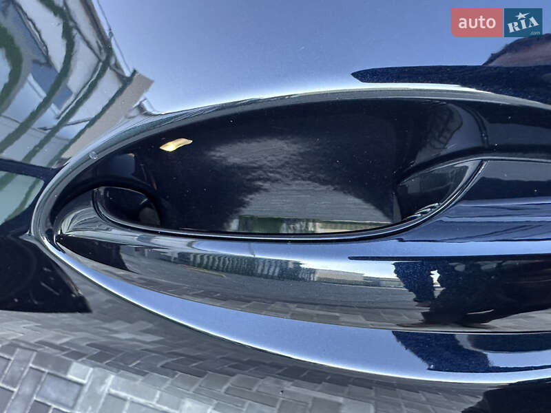 Внедорожник / Кроссовер BMW X4 2019 в Киеве