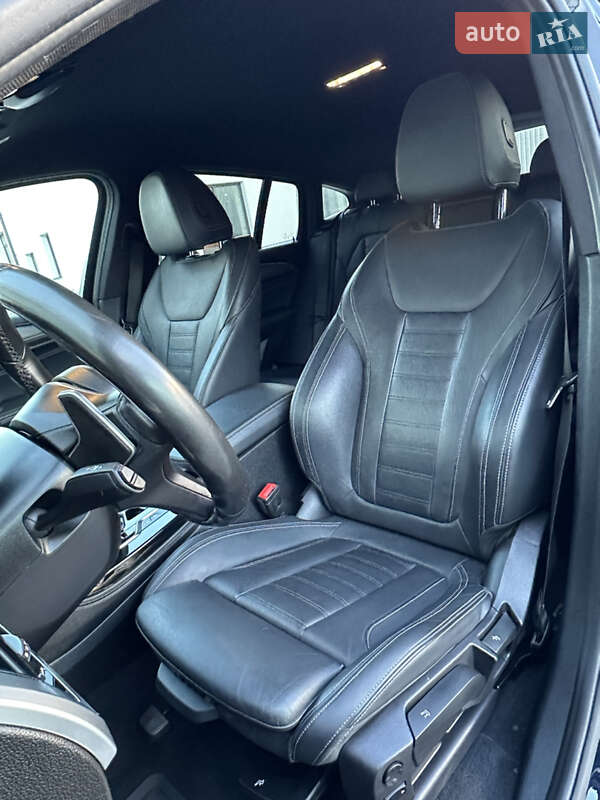 Внедорожник / Кроссовер BMW X4 2019 в Киеве