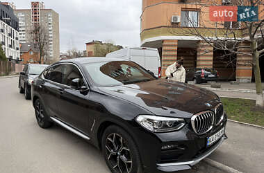 Позашляховик / Кросовер BMW X4 2021 в 