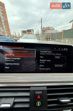 Позашляховик / Кросовер BMW X4 2021 в 