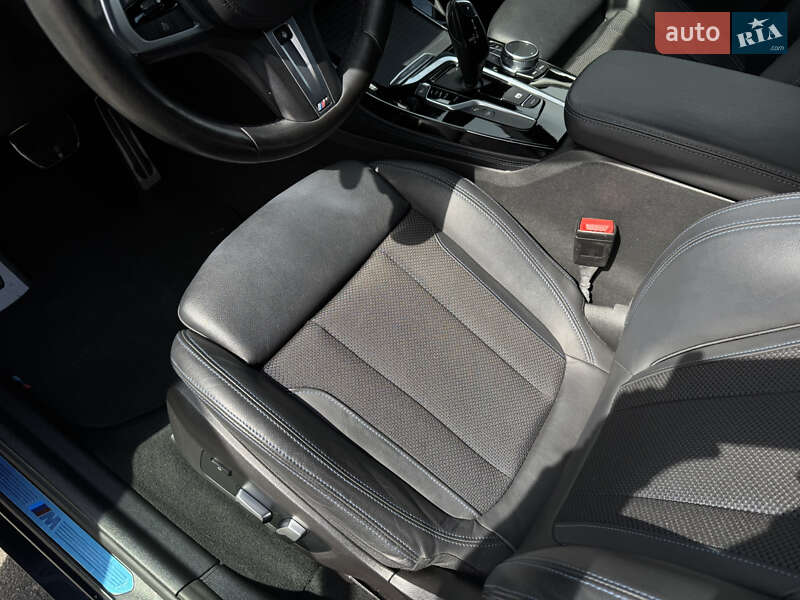 Внедорожник / Кроссовер BMW X4 2021 в Одессе