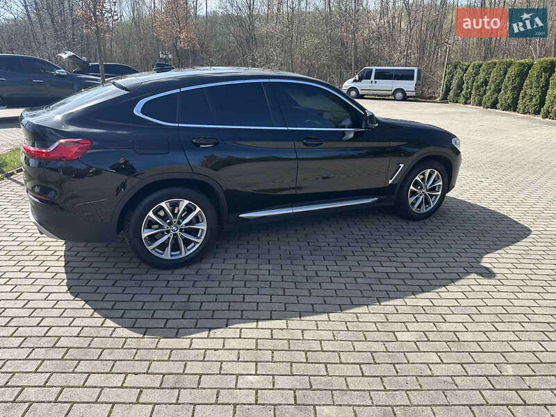 Внедорожник / Кроссовер BMW X4 2019 в Львове