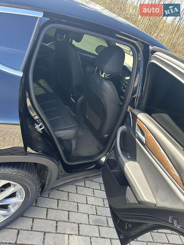 Внедорожник / Кроссовер BMW X4 2019 в Львове