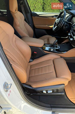 Позашляховик / Кросовер BMW X4 2021 в 