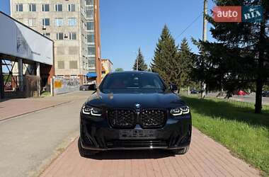 Позашляховик / Кросовер BMW X4 2022 в 