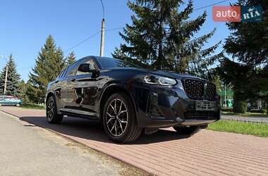 Позашляховик / Кросовер BMW X4 2022 в 