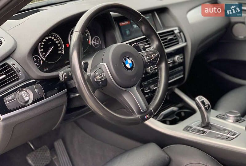 Позашляховик / Кросовер BMW X4 2017 в 