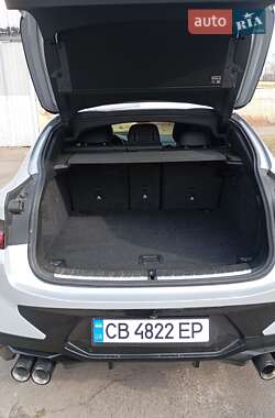 Позашляховик / Кросовер BMW X4 2021 в 