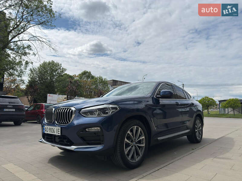 Позашляховик / Кросовер BMW X4 2018 в Ужгороді