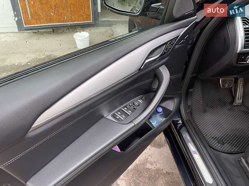 Внедорожник / Кроссовер BMW X4 2018 в Кривом Роге